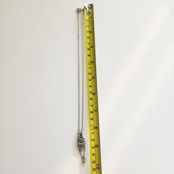 Vintage Victorian Gothic long silver pendant on a small chain necklace - Picture 6 of 10